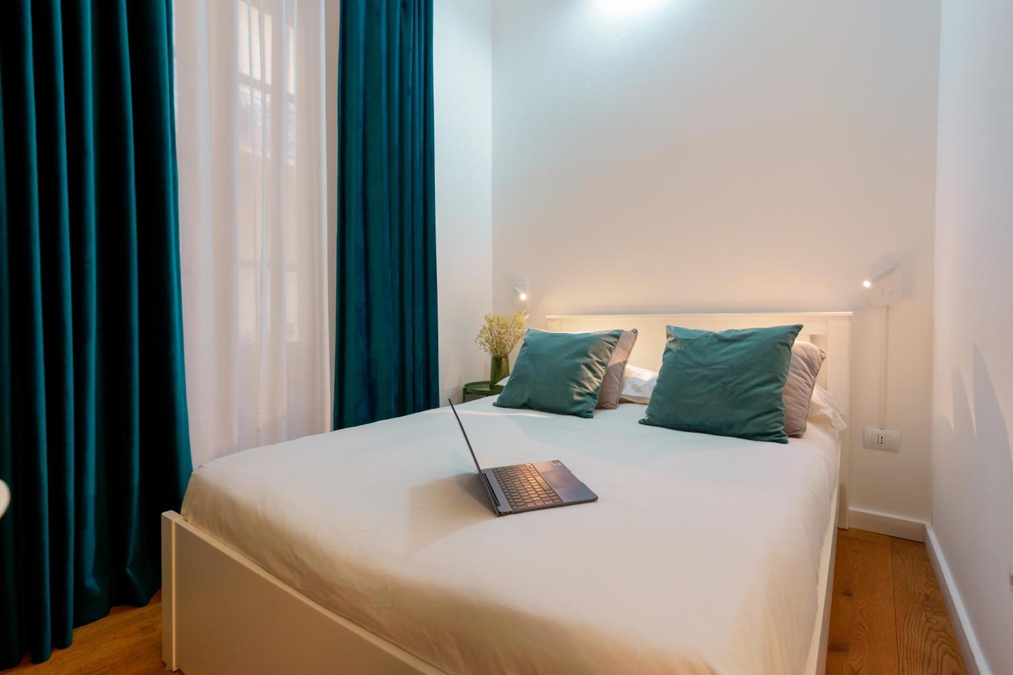 Crossroad Four - Locazione Turistica Bed & Breakfast Cagliari